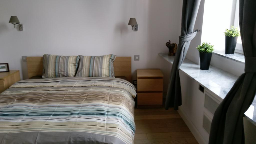 ורשה Zamkowy Apartment Old Town מראה חיצוני תמונה